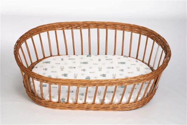 Mionido Stubenwagen Maxi Natur Pyjamabär Grün Mit Garnierung, Matratze Und Matratzenbezug 4 Mionido Stubenwagen Maxi Natur Pyjamabär Grün Mit Garnierung, Matratze Und Matratzenbezug – Bild 4